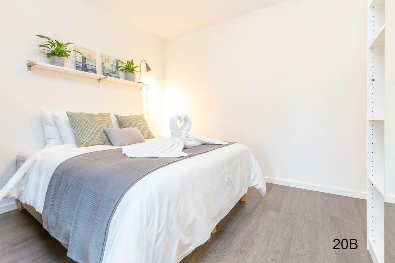 Family Executive Studio With Balcony Open Delft Utopia Flora 20F Exterior photo